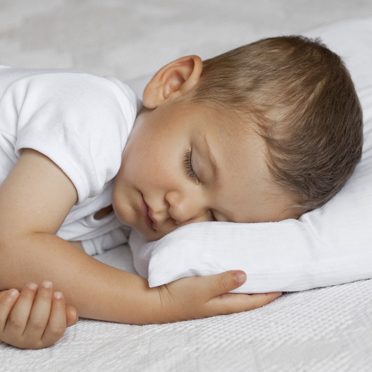 Snuggletime Easy Breather Sleep on Air Pillow