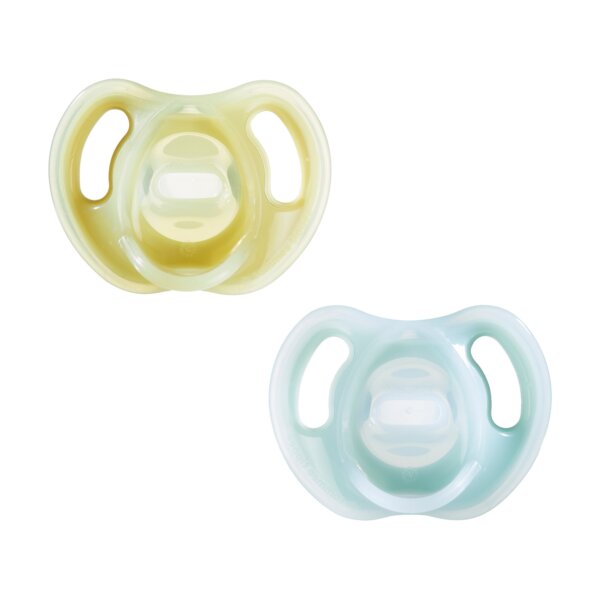 Tommee Tippee Ultra Light Silicone Soother